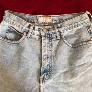 Vintage GUESS high-waisted jeans.